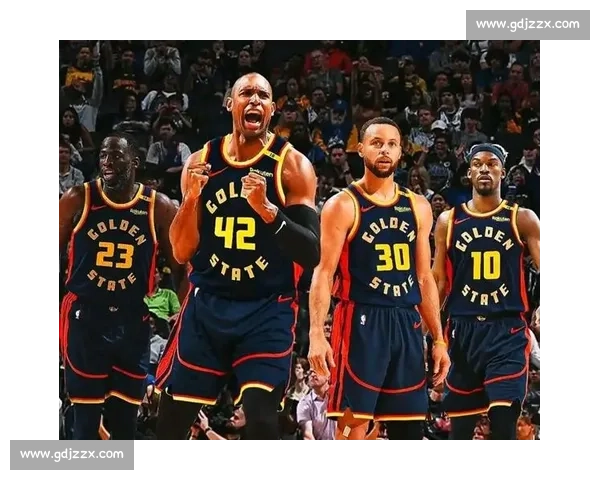 勇士对阵开拓者第四场鏖战关键时刻展现冠军底蕴全队爆发攻防实力